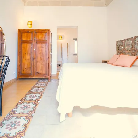 Maison d'hôtes Ajamola '800 *